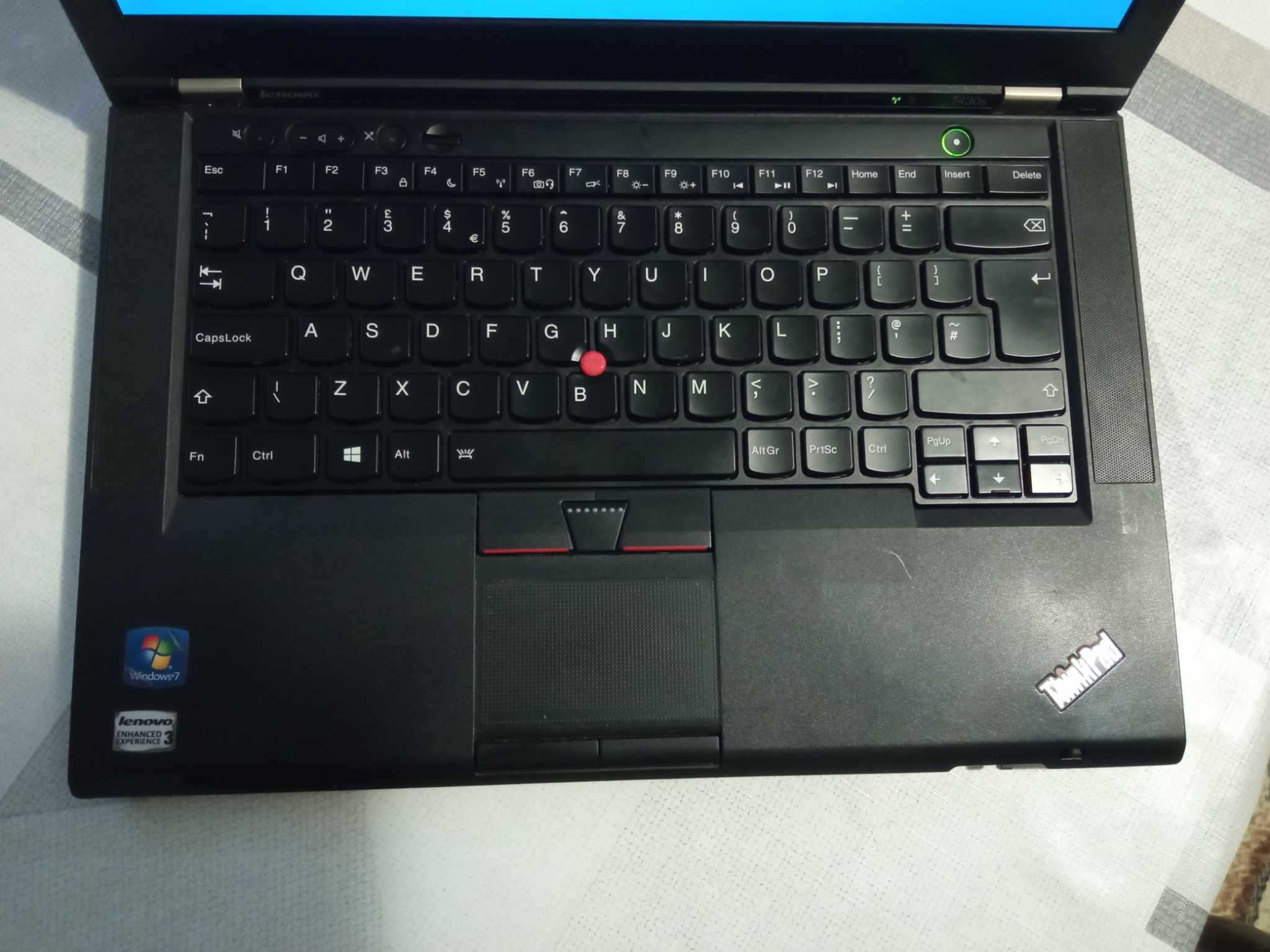 Продавам лаптоп Lenovo ThinkPad T430s подходящ за бизнес и образование