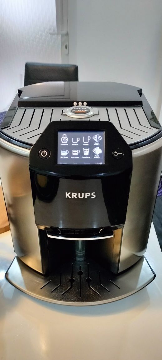 Espressor automat Krups EA907d31