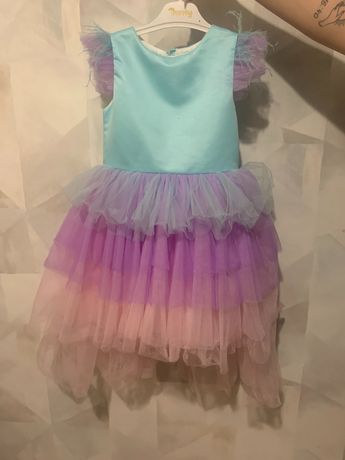 Нарядное платье для девочки 4-6лет