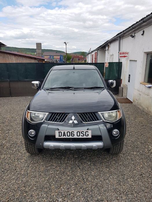 Carlig remorcare Mitsubishi L200 2006 - 2010 SUV 4 Usi (672)