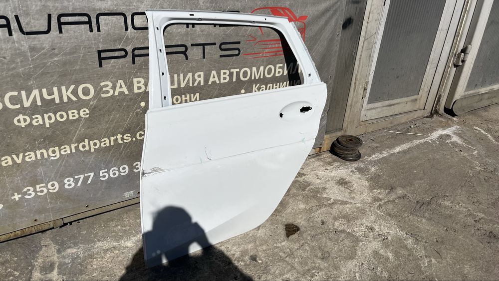 4 броя задна дясна и 1 брой задна лява и п.л врата BMW 3 G21 2019-