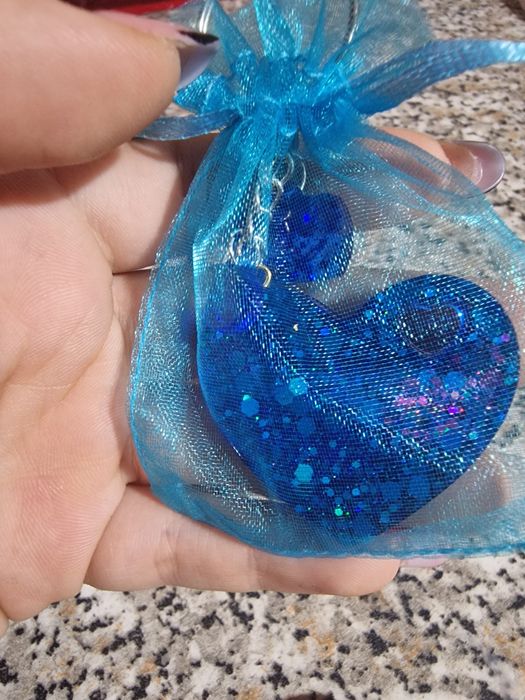 Brelocuri diferite modele