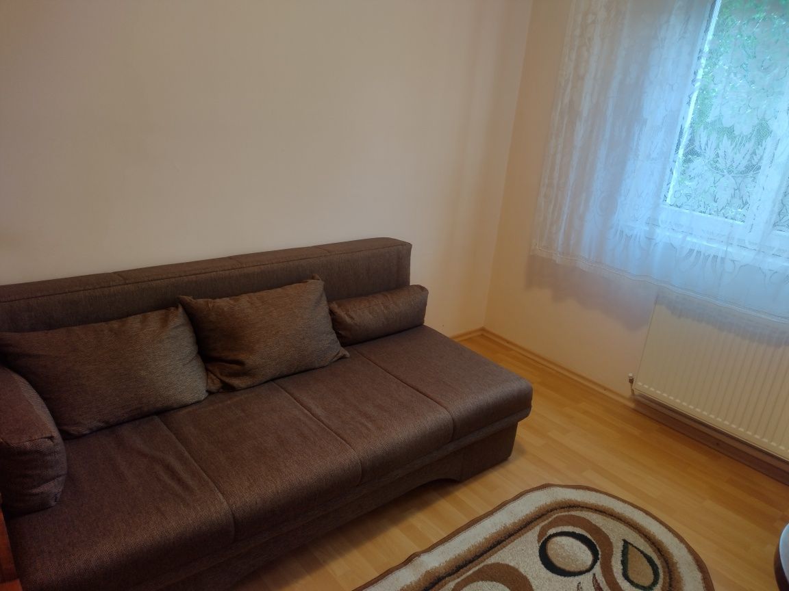 Apartament 2 camere Centrul Civic lângă facultate