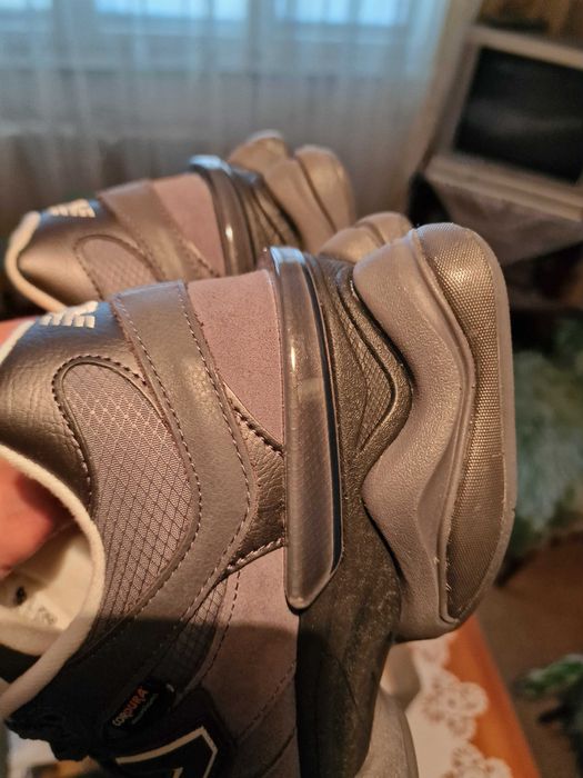 Продавам мъжки маратонки NEW BALANCE U9060FNV CORDURA