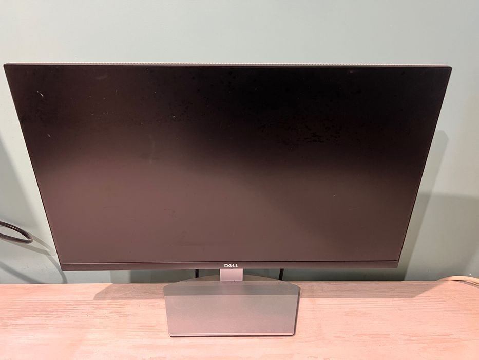 Монитор DELL 24 инча