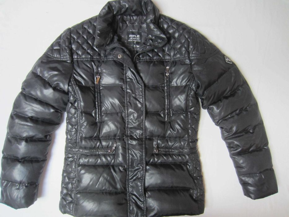 Geaca puf dama RIFLE, masura M,umplutura medie din puf, stare f.buna.