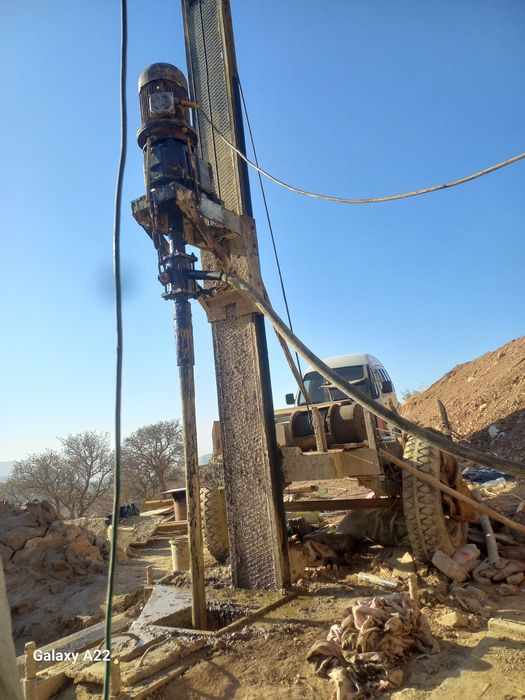 Buravoy xizmati artizan suv chiqarish