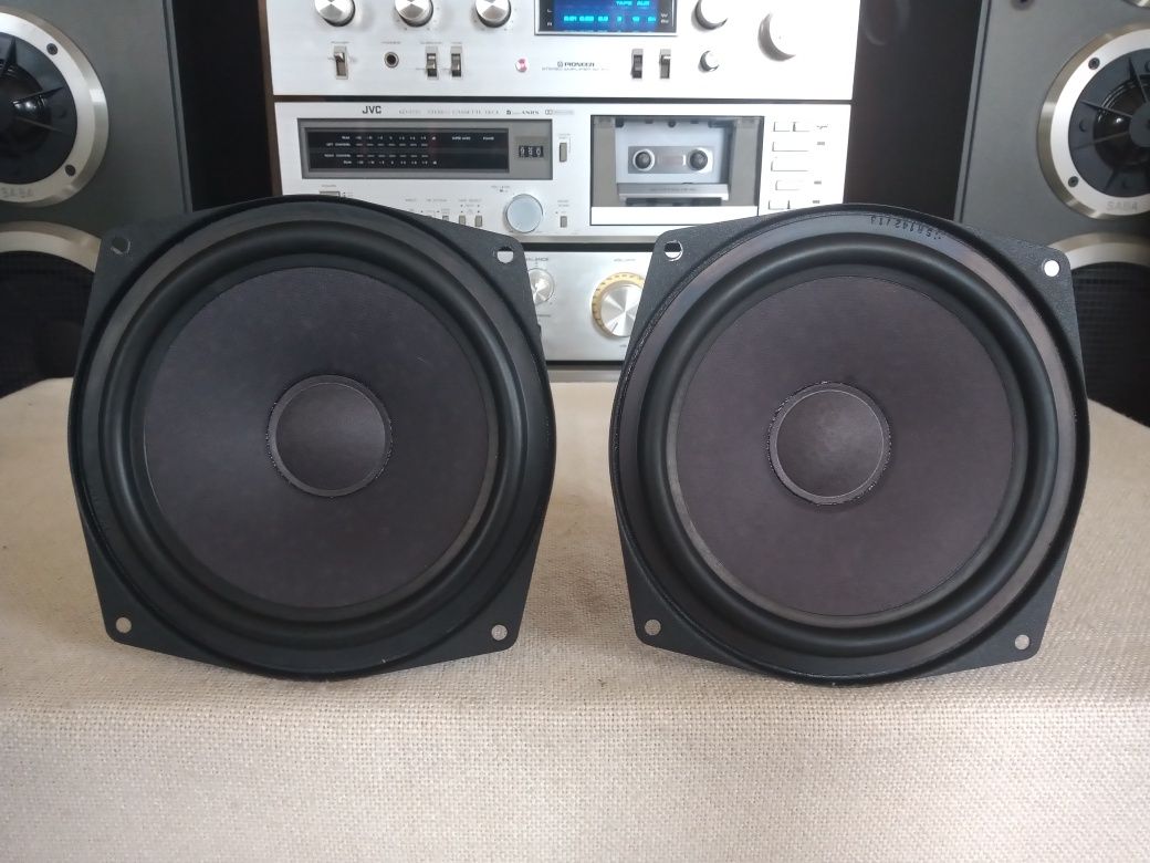 Set Difuzoare Mid/Bass MB Quart. 4 ohms, 40 watts, 16 cm. Impecabile.