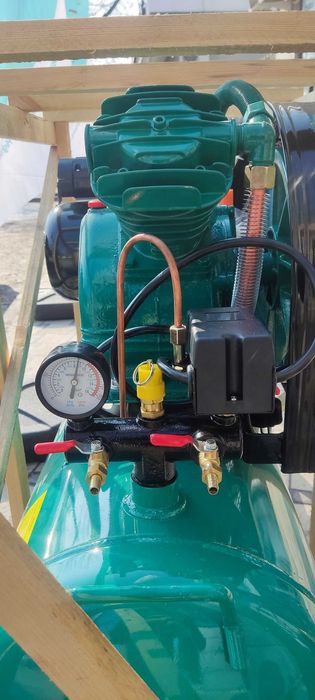 Компрессор kompressor 300k 3095 porshen   Воздушный компрессор 300l