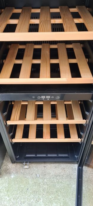 Вино охладител Horeca Select