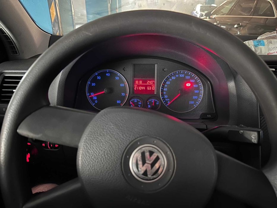 VW Golf 5 1.4 MPI 75 CP 2005