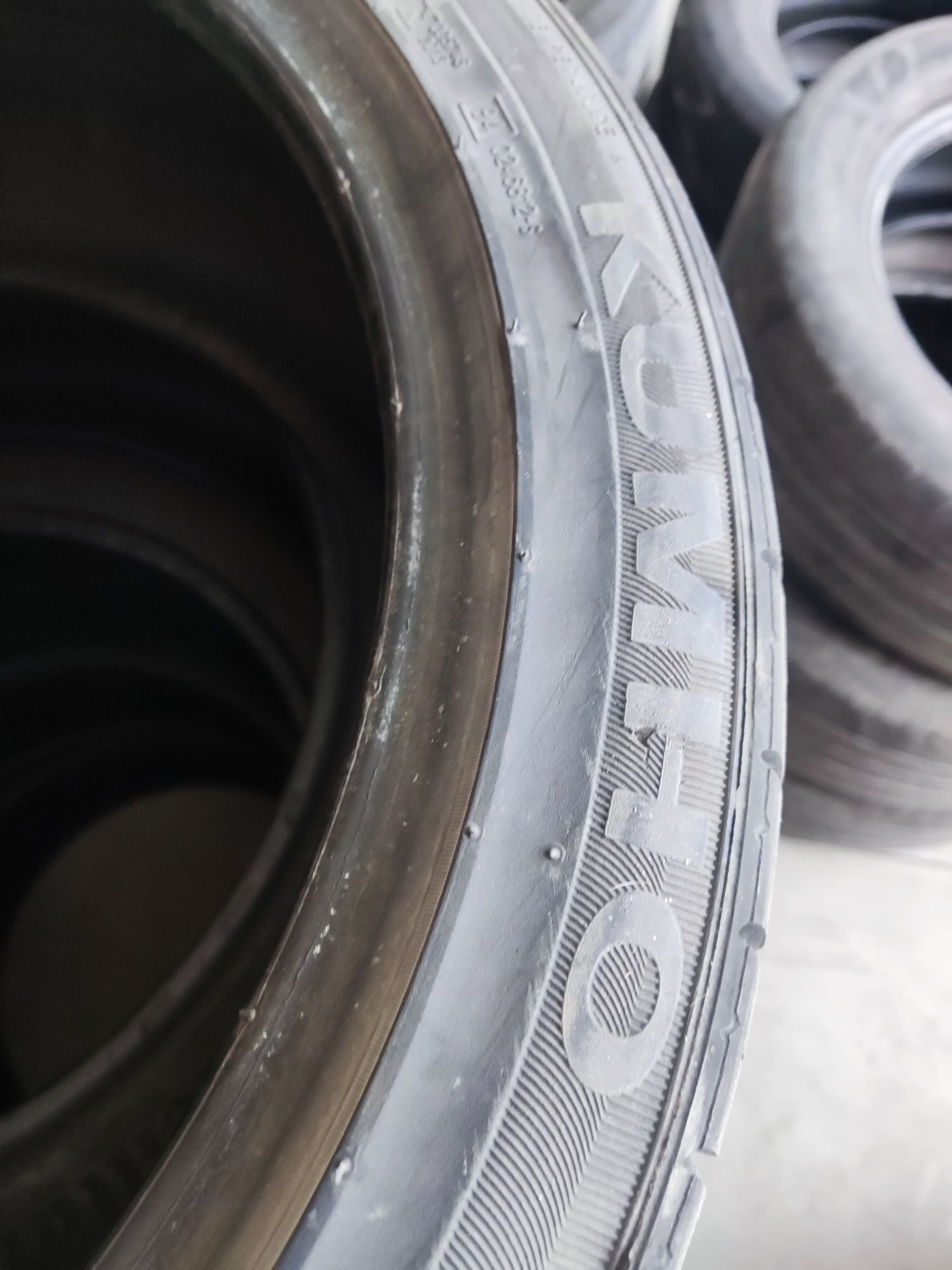 215/40/17 KUMHO ECSTA Sport