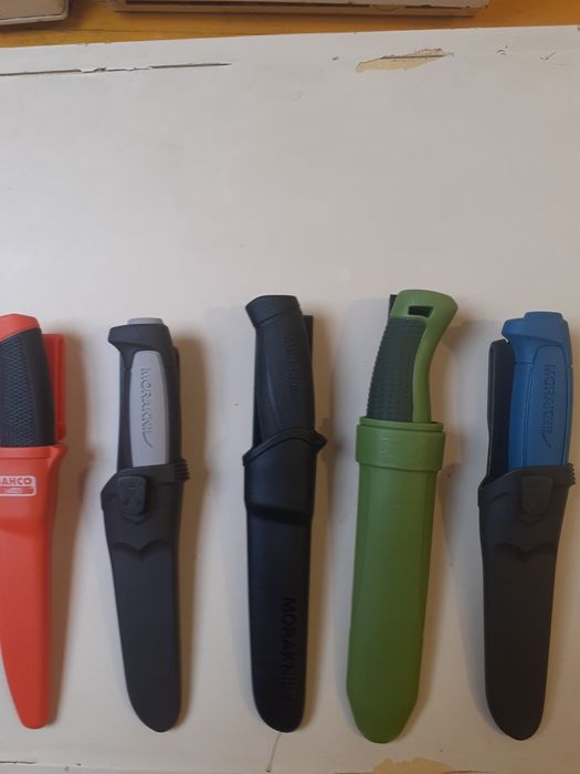 Ножове Mora чисто нови