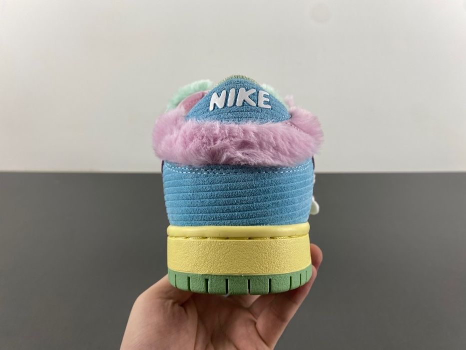 Nike SB Dunk Low Verdy Visty