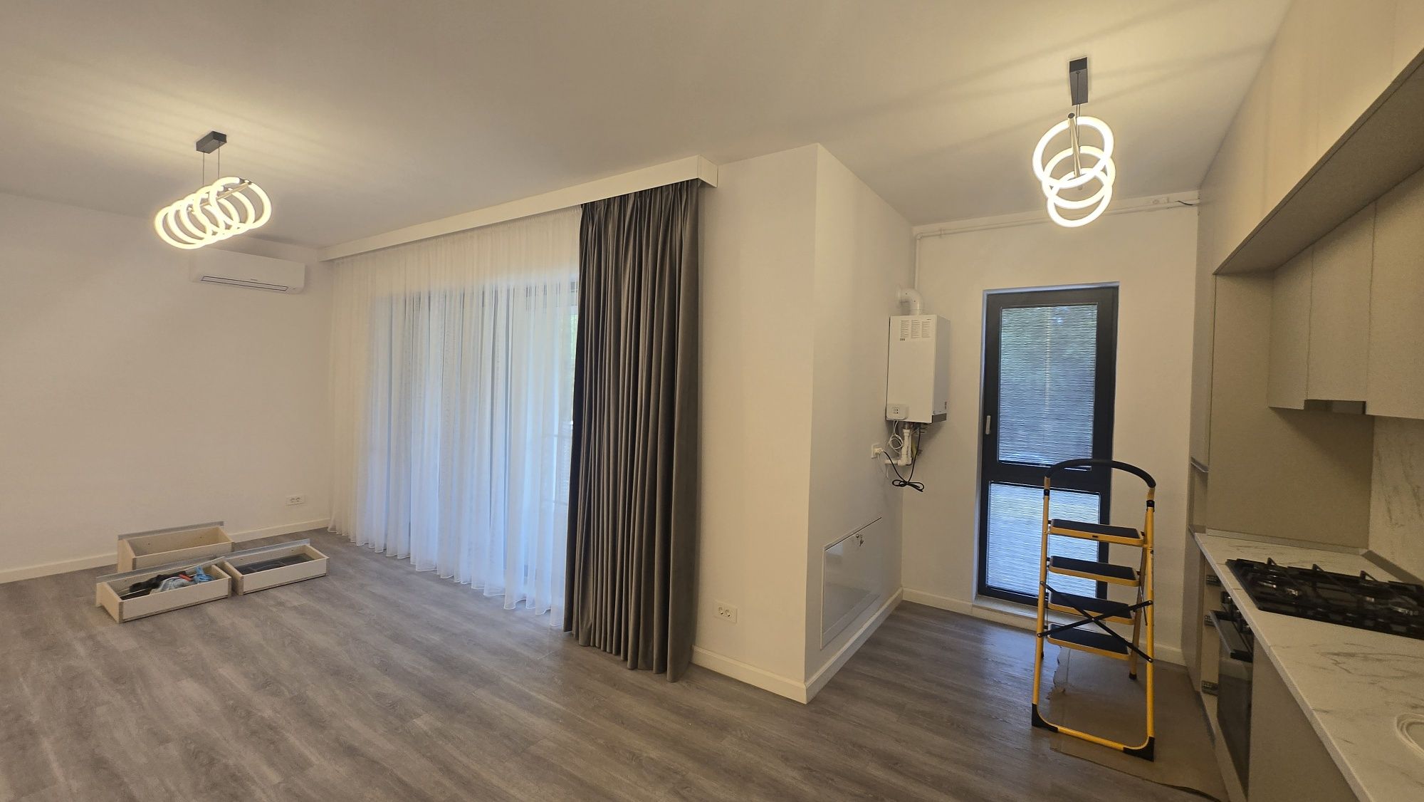 Inchiriez apartament 2 camere