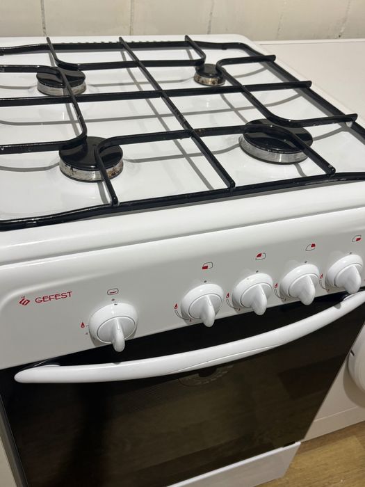 Срочно продам газ плиту