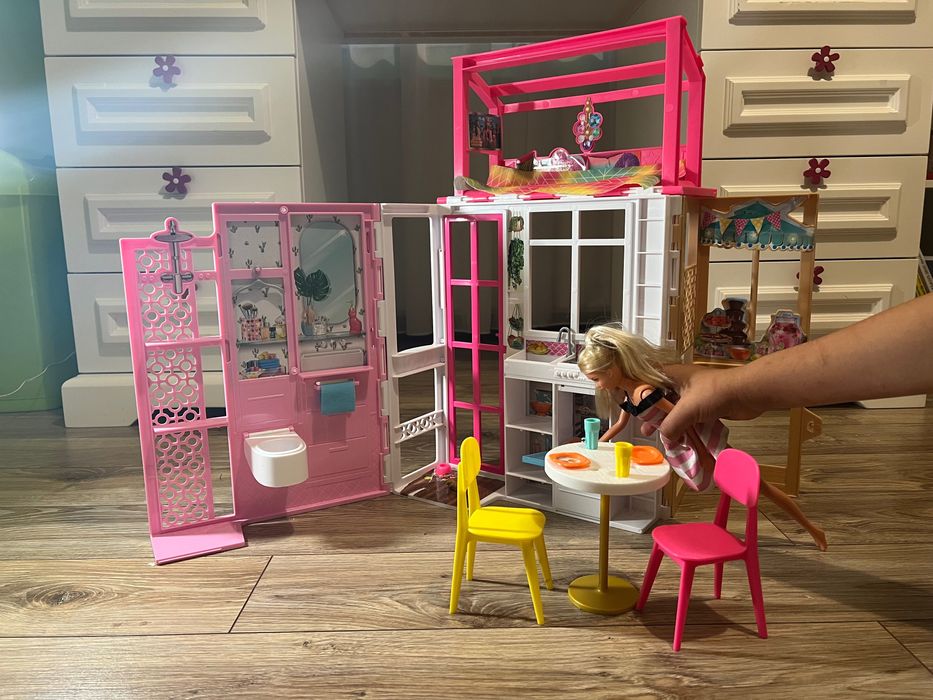 Casă Barbie cu accesorii
