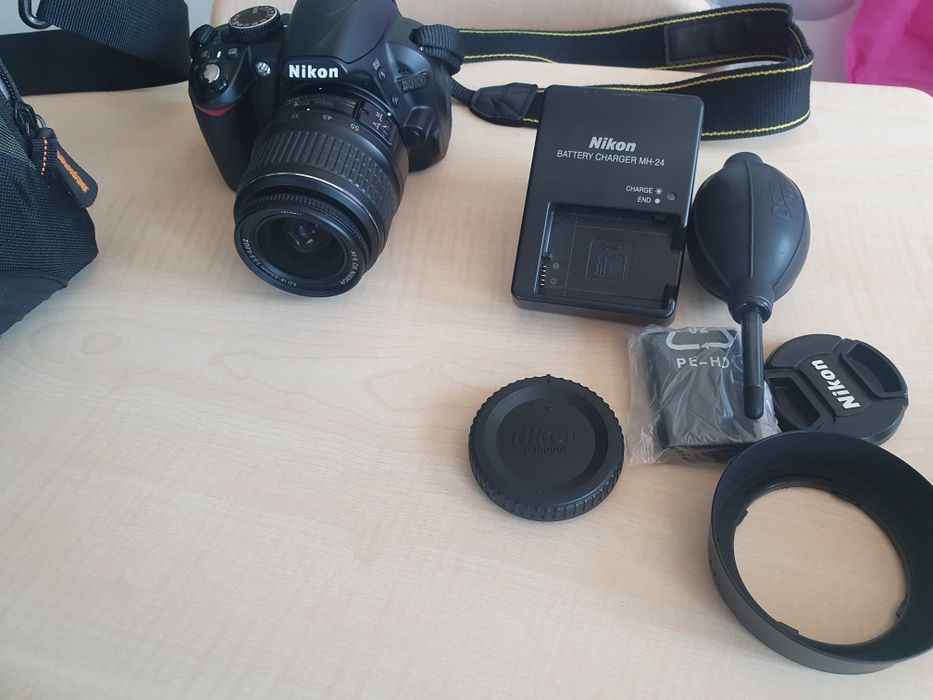 NIKON D3100 obiectiv 18-55 si obiectiv 35 mm