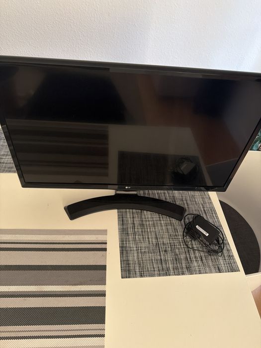 Televizor LG 70cm smart