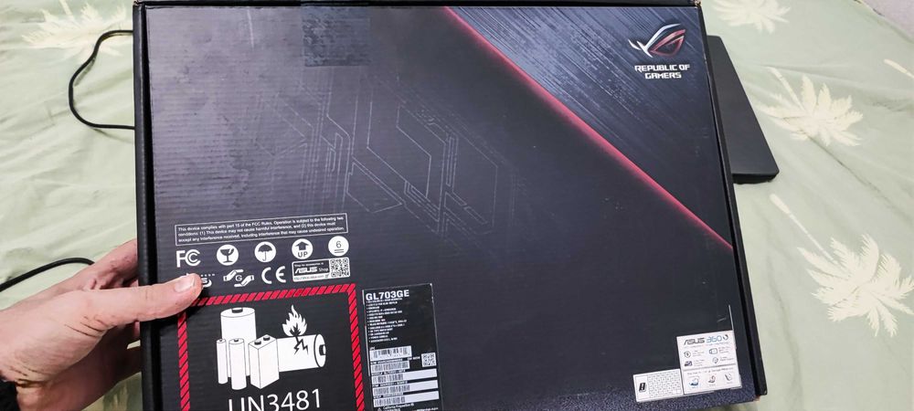 Игровой ASUS ROG GL703GE i7-8750H, GTX 1050Ti, RAM 32GB, Коробка есть