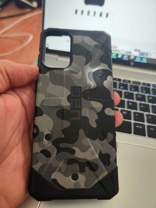 Huse de protectie UAG Monarch Series pentru Samsung Galaxy S20+