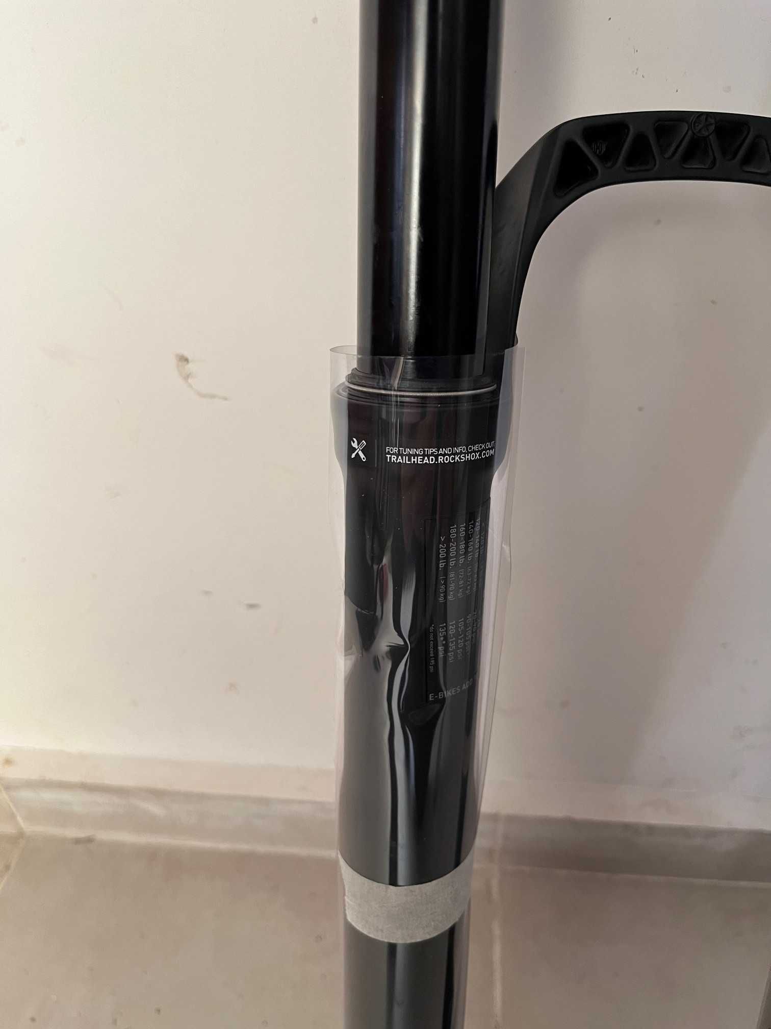 Rock Shox Reba 29" 120mm. Чисто нова