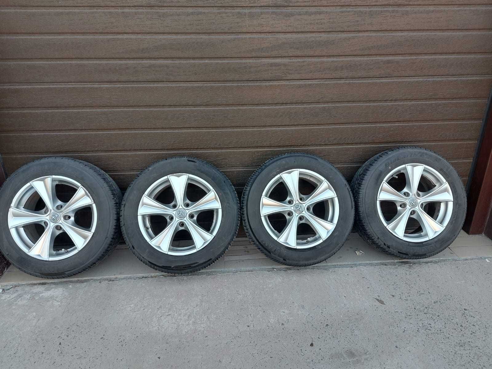 Комплект летних шин YOKOHAMA 205/60 R16 на дисках