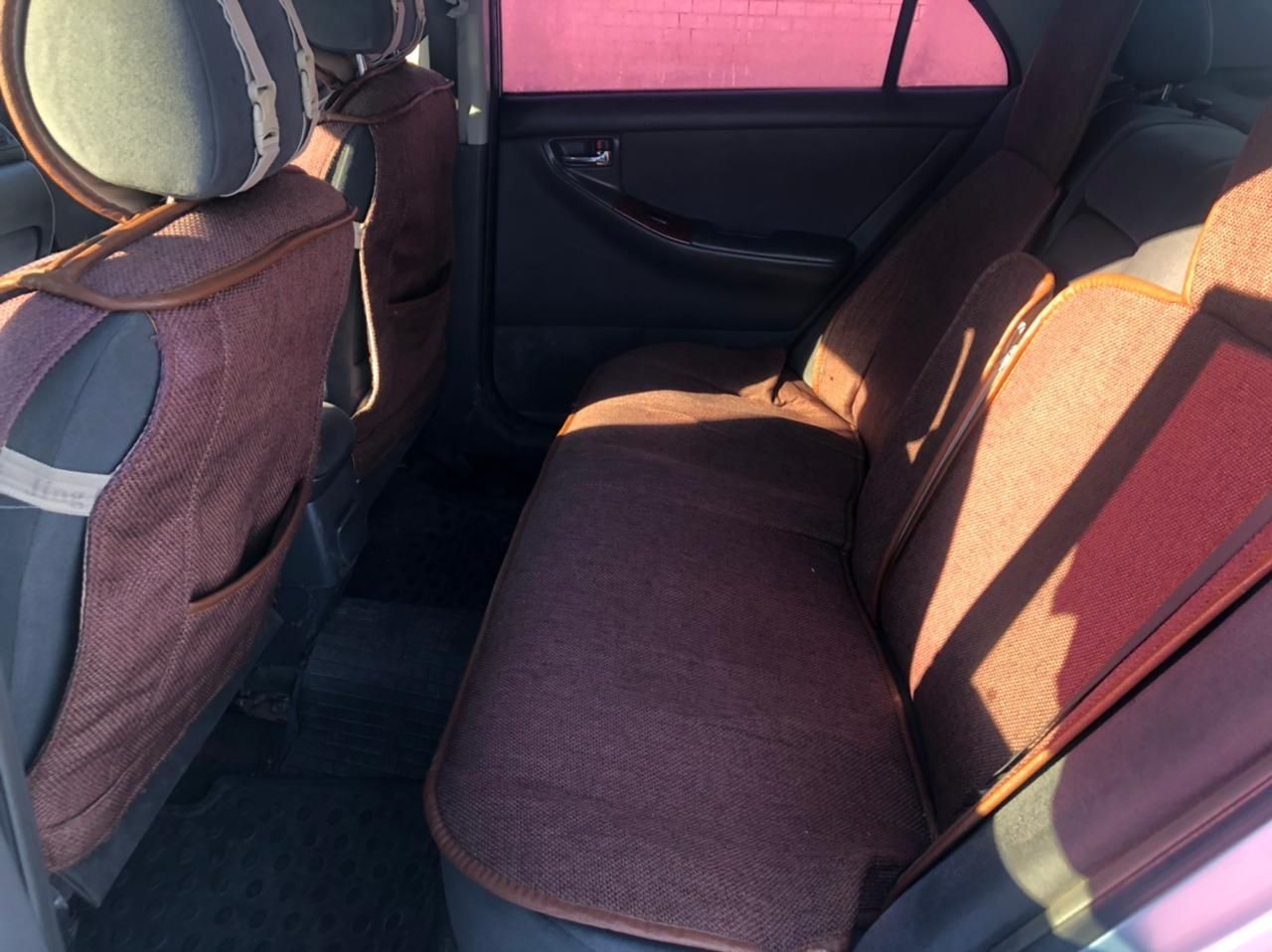 продам машину Toyota