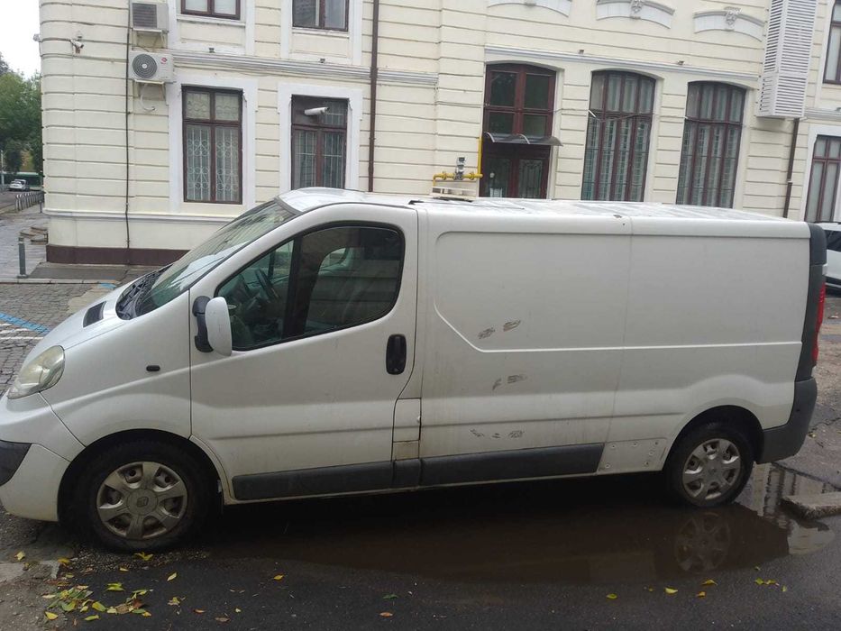 Vand Renault trafic 2009 2.0 DCI