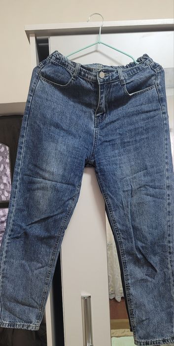 Джинсы б/у в отличном состоянии