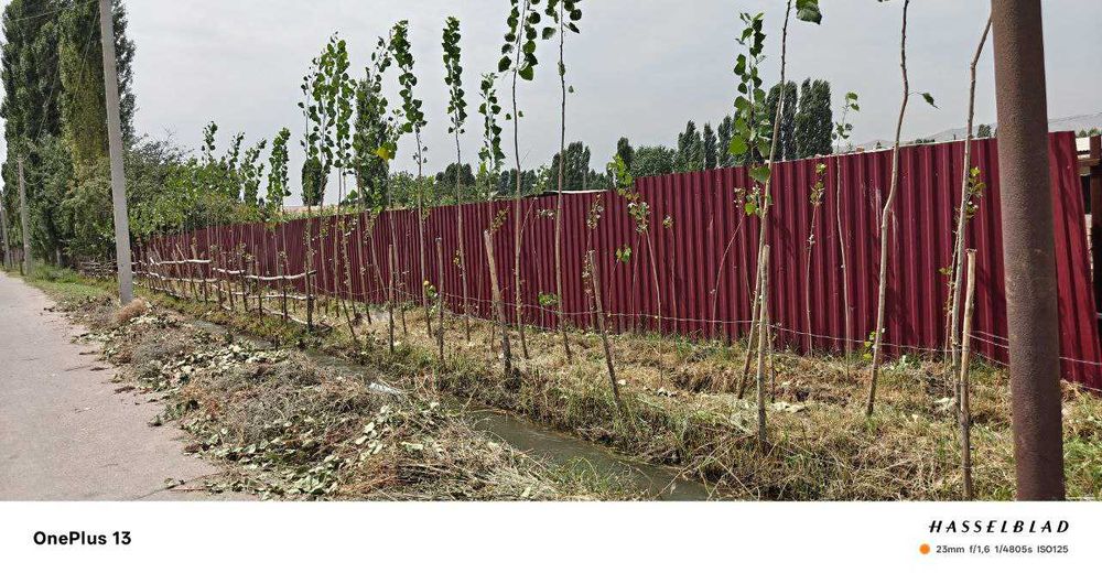 Продаётся 40 соток промышленной земли. Цена:2300 $ за соток. Торг ест