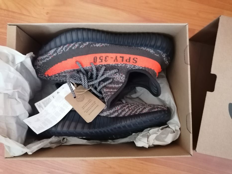 Yeezy boost 350 beluga v2 carbon mărimea 38