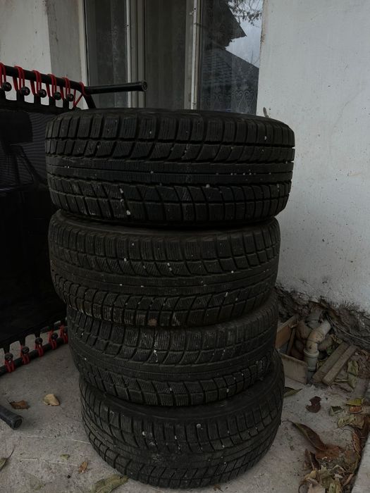 Продам зимнюю резину