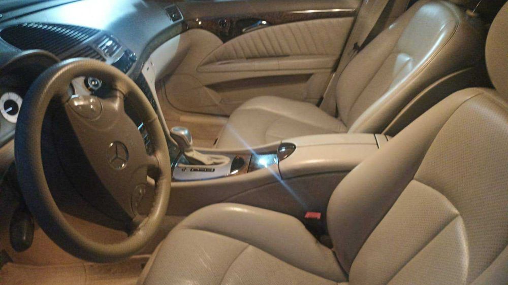 Mercedes E320 Avantgarde an 2004 impecabila