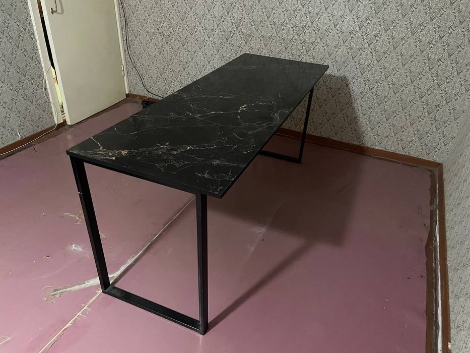 Стол лофт стиль  .