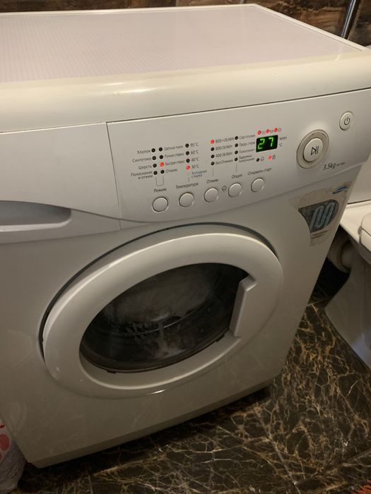 Продам стиральную машинку на 3,5 кг самсунг