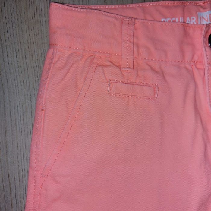 Pantaloni scurti de blugi