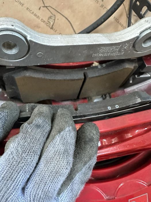 Предни спирачни апарати и дискове за Audi S8 4N