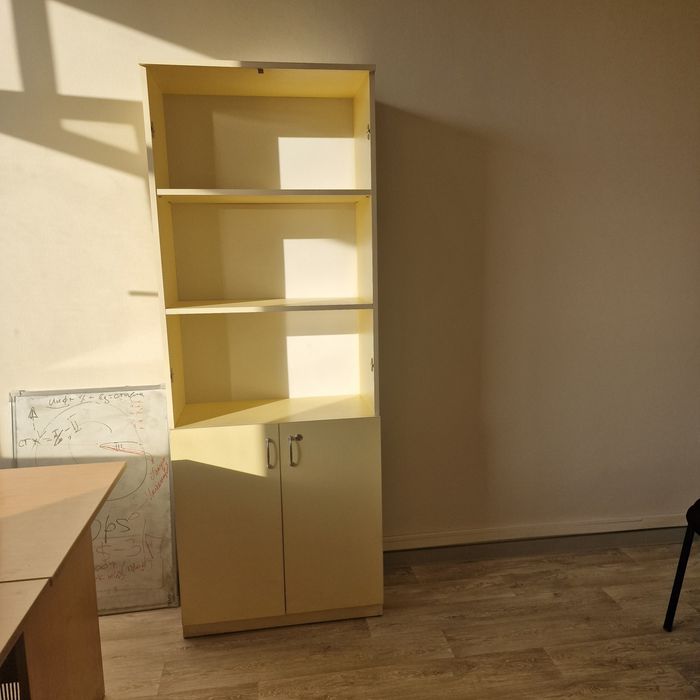 Продам шкаф в отличном состоянии для офиса