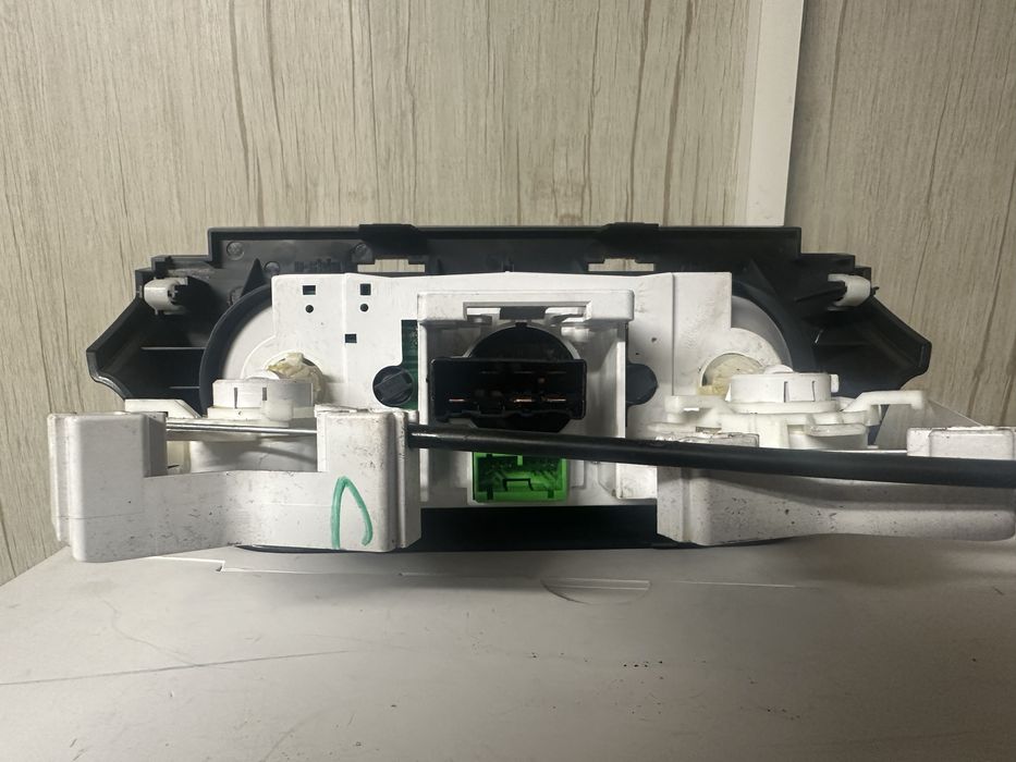 Управление Климатик за Сузуки Суифт!