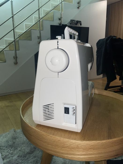 Електрическа шевна машина ,,Lucznik - Katarzyna 444”