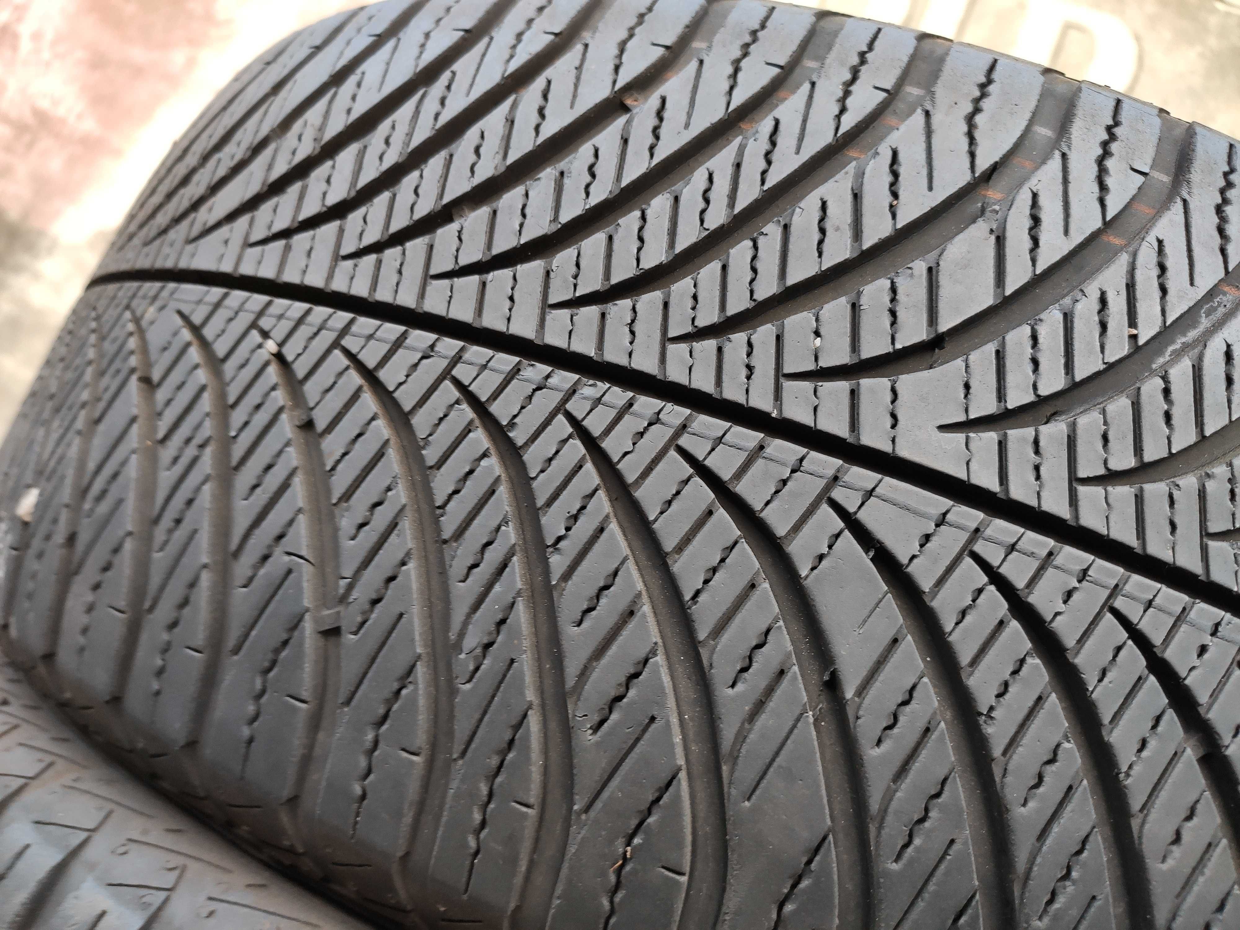 2бр Всесезонни гуми 215 50 17 - Goodyear - DOT 2022