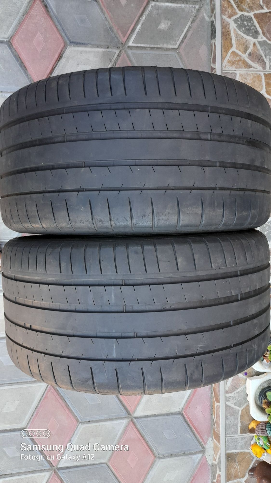 Vand 2 anvelope de vara 285 40 r19 MICHELIN foarte bune