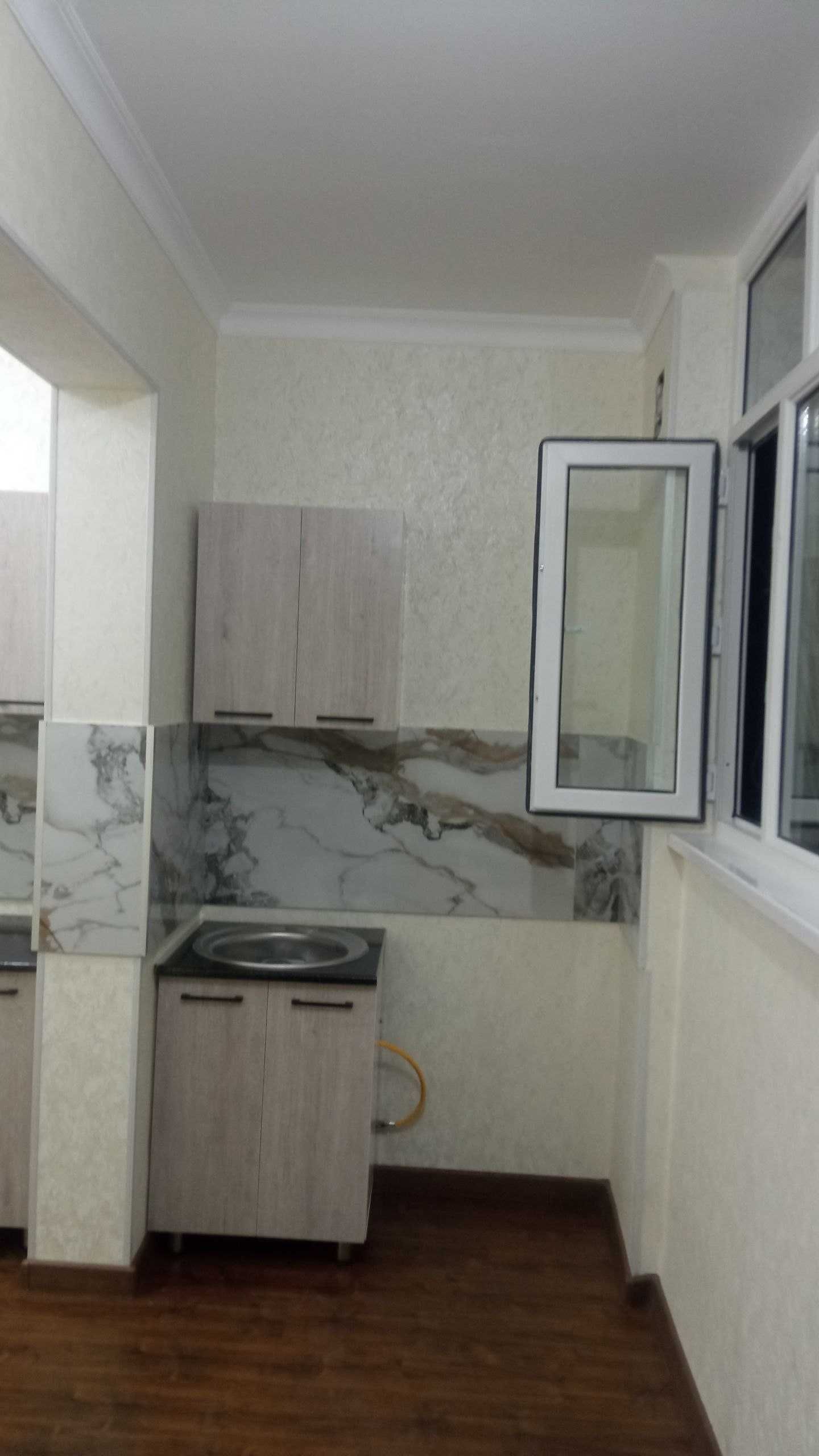 Продаётся квартира Юнусабад 11 квартал Мега  метро 2/2/4