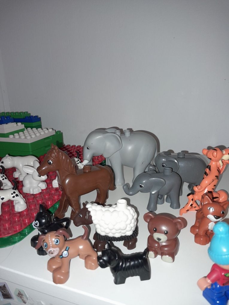 Lego Duplo ( piese, figurine, animale, plăci)