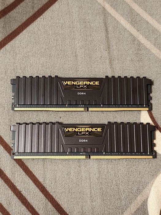 Kit Memorie Corsair Vengeance LPX Black 32GB