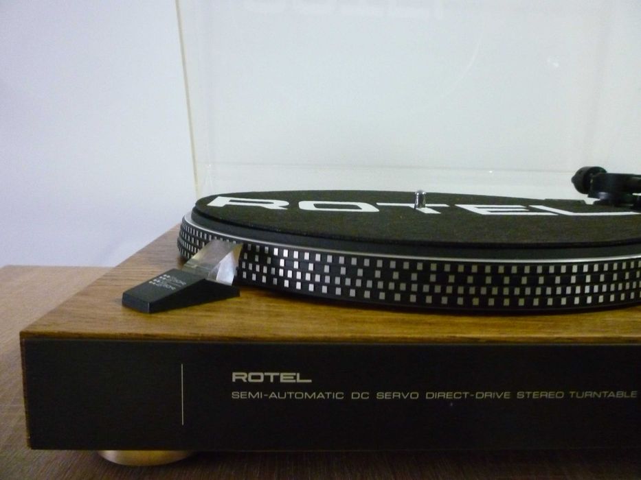 pick-up  rotel  rp-1001 redus  la 250 euro
