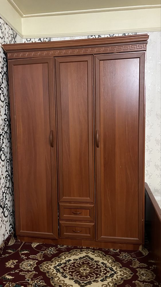 Spalni mebel.