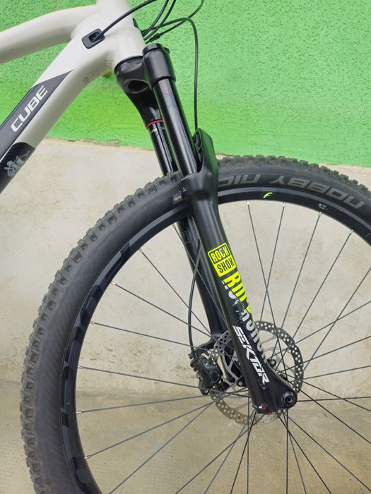 Vând Cube Stereo 120 Race