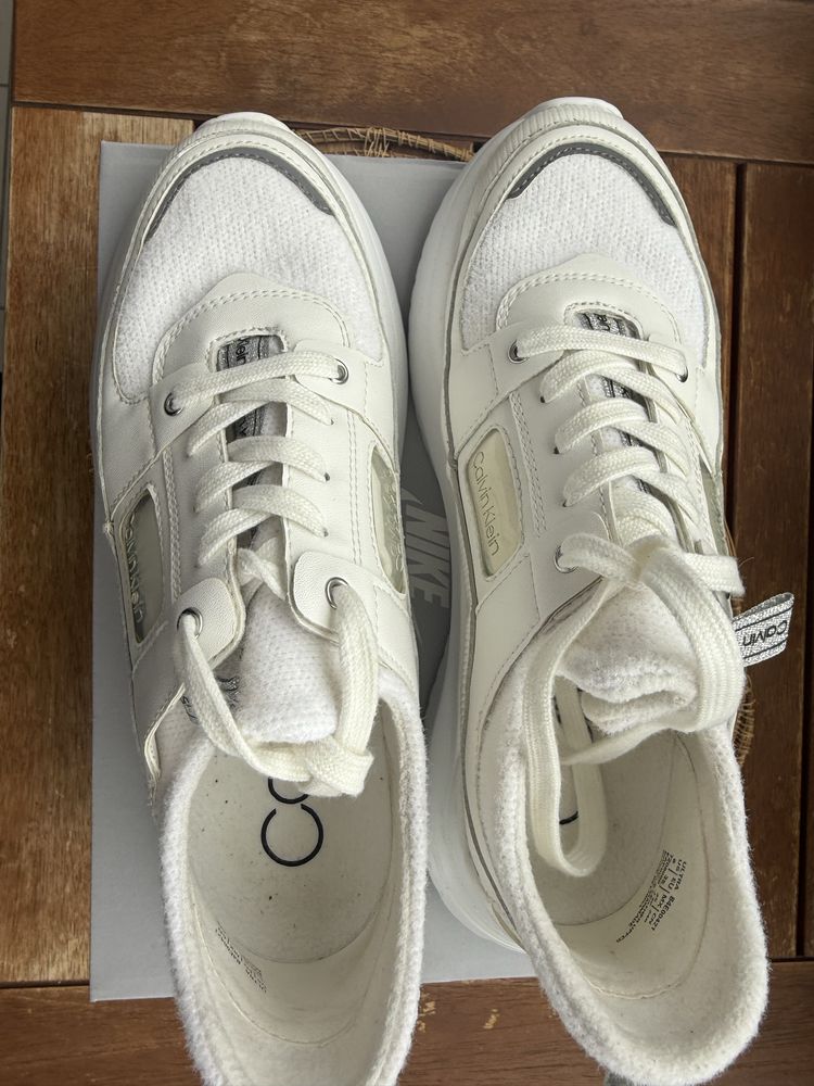 Calvin Klein кецове